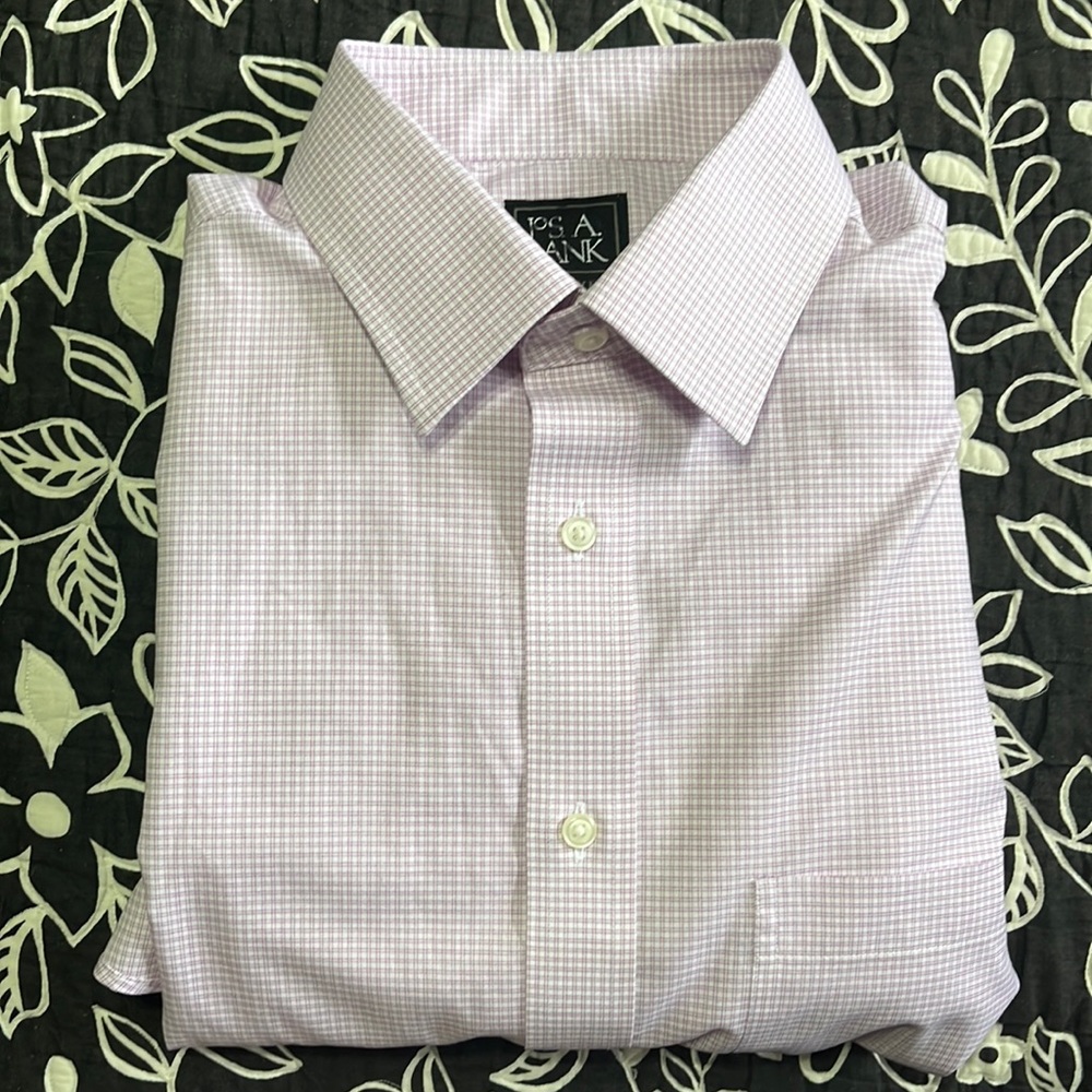 (418)NWOT Mens long sleeve dress shirt by Jos A Bank. Size 15 1/2-36
